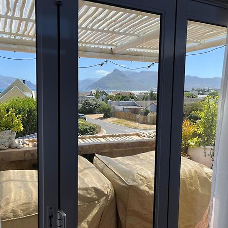 Storyhouse In Kommetjie Buitenkant foto