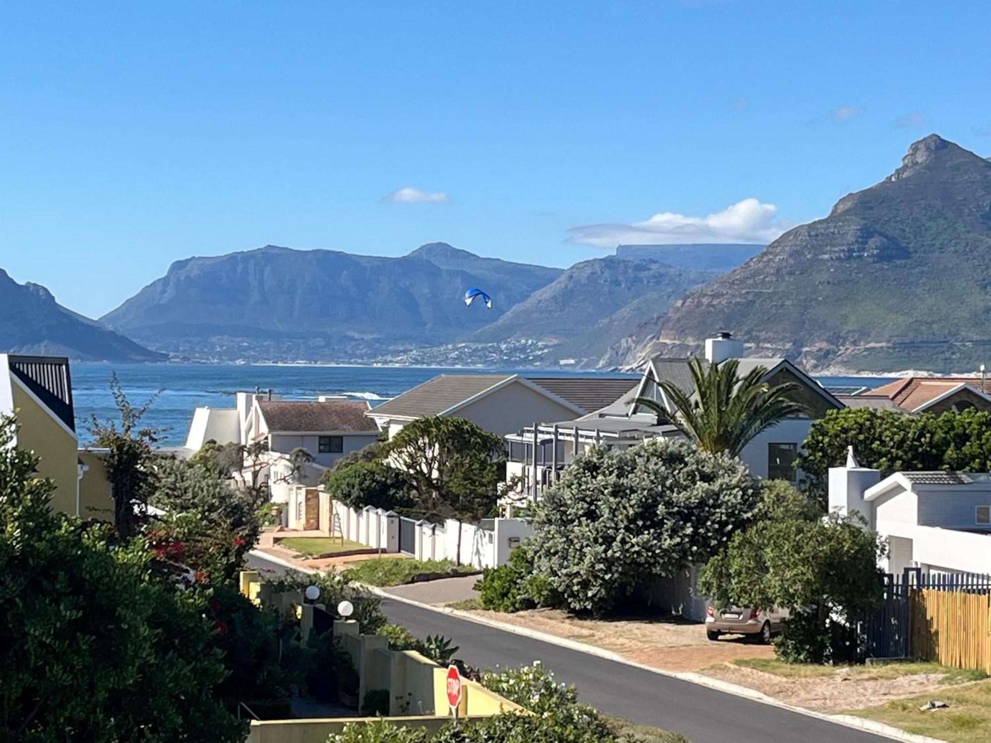 Storyhouse In Kommetjie Buitenkant foto