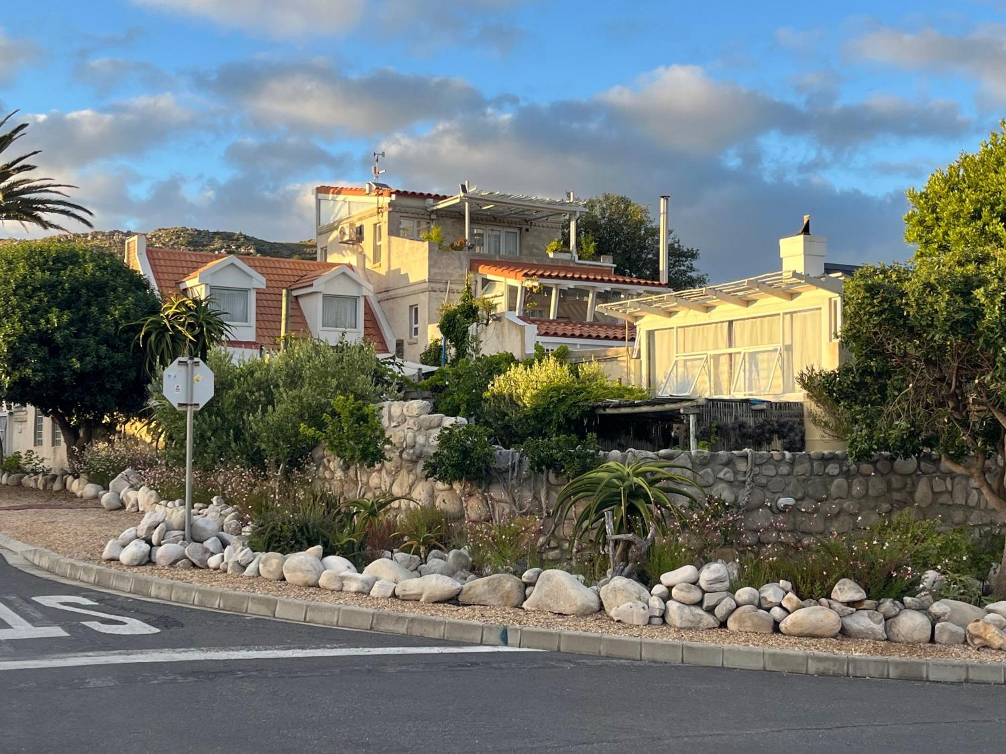 Storyhouse In Kommetjie Buitenkant foto